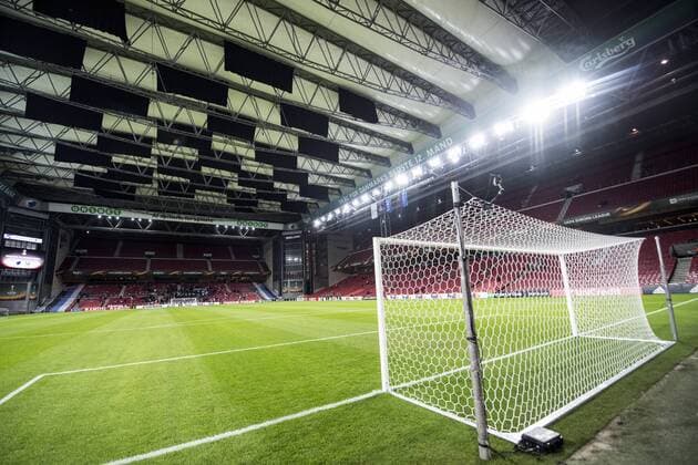 170223 Geschlossenes Faltdach des Parken Stadions vor der Europa League Partie FC Kopenhagen vs Ludogorez Rasgrad 23. Februar 2017 in Kopenhagen  Copyright: PETTERxARVIDSON BB170223PA018