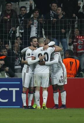 Besiktas Cenk Tosun celebrates his goal against Hapoel Beer-Sheva during UEFA European League Game at Istanbul Vodafone Arena.  15635056