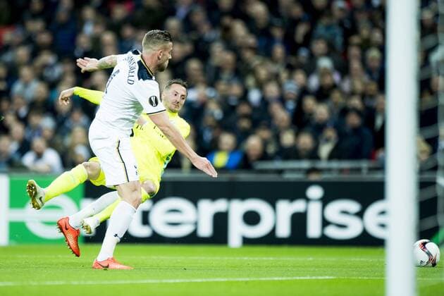 Tottenham s defender Toby Alderweireld and Gent s Danijel Milicevic fight for the ball during a game between British team Tottenham and Belgian soccer team KAA Gent, return leg of the 1 16 finals of the Europa League competition, in Wembley stadium, London, Thursday 23 February 2017. Gent won the first leg 1-0. JASPERxJACOBS  x05053491x