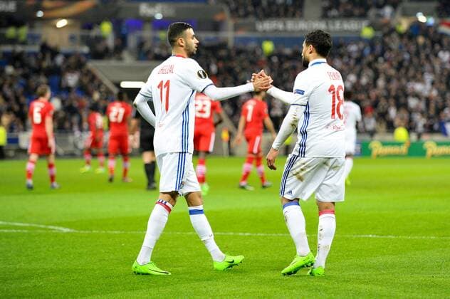 11 Rachid Ghezzal (ol) - 18 NABIL FEKIR (ol) - Jubel FOOTBALL : Lyon vs Az Alkmaar - Europa League - 23 02 2017 FEP 