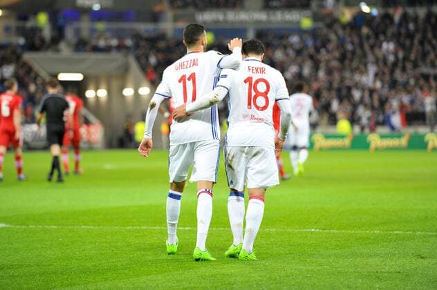 11 Rachid Ghezzal (ol) - 18 NABIL FEKIR (ol) - Jubel FOOTBALL : Lyon vs Az Alkmaar - Europa League - 23 02 2017 FEP 