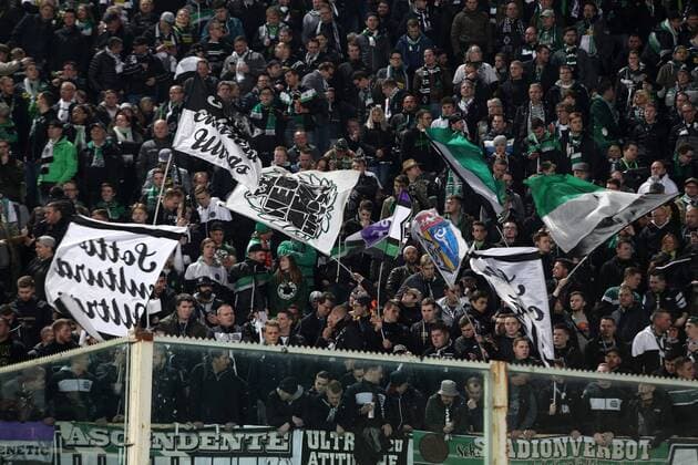 Fußball, EL, AC Florenz - Borussia Mönchengladbach Fans Borussia Mönchengladbach Supporters Borussia Mönchengladbach Firenze 23-02-2017 Stadio Artemio Franchi Fiorentina - Borussia Mönchengladbach Fiorentina - Borussia M gladbach Europa League 2016 2017 - Round of 16 2nd leg lucaxpagliaricci