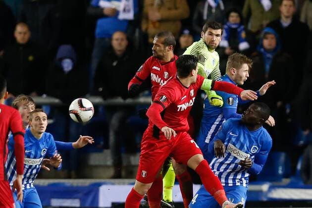 Genk s goalkeeper Mathew Ryan pictured in action during a game between Belgian soccer team RC Genk and Romanian Club Astra Giurgiu, return leg of the 1 16 finals of the Europa League competition Thursday 23 February 2017, in Genk. First leg result was 2-2. BRUNOxFAHY  x05053553x
