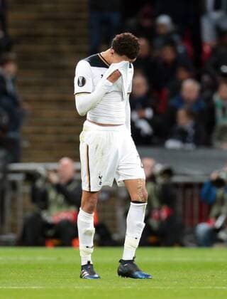 February 23, 2017 - London, England, United Kingdom - Tottenham Hotspur s Dele Alli gets red card during UEFA Europa League - Round of 32 match between Tottenham Hotspur and KAA Gent at Wembley stadium 23 Feb 2017 Tottenham Hotspur v KAA Gent - UEFA Europa League Round of 32: Second Leg  - ZUMAn230 20170223_zaa_n230_311 Copyright: xKieranxGalvinx