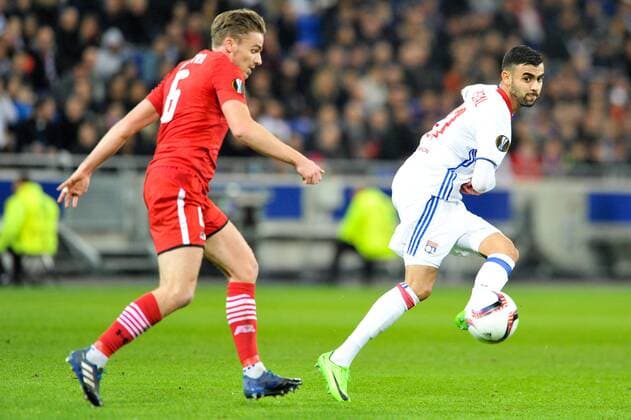 11 Rachid Ghezzal (ol) - 06 Ben Rienstra (alk) FOOTBALL : Lyon vs Az Alkmaar - Europa League - 23 02 2017 FEP 