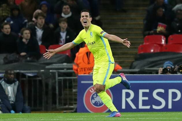 (170224) -- LONDON, Feb. 24, 2017 -- Gent s Jeremy Perbet celebrates after scoring the winning goal during the UEFA Europa League round of 32 match second leg against Tottenham in London, Britain on Feb 23, 2017. Gent won on aggregate 3-2. ) (SP) BRITAIN-LONDON-SOCCER-EUROPA LEAGUE-TOTTENHAM HOTSPUR VS GENT TimxIreland 