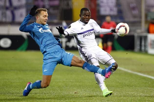 SAINT PETERSBURG, RUSSIA - 23 FEBRUARY : Criscito Domenico defender of FC Zenit and Frank Acheampong forward of RSC Anderlecht during the match between Zenit St. Petersburg and Rsc Anderlecht - UEFA Europa League Round of 32: second Leg in St.Petersburg, Russia , 23 02 2017. FOOTBALL : Zenit Saint Petersbourg vs Anderlecht - Europa League - 23 02 2017 PhotoNews Panoramic  687875989