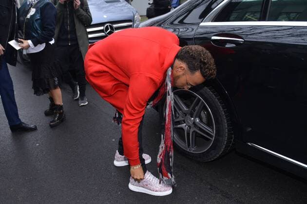 Bilder des Tages - SPORT Lewis Hamilton bei Ankunft zur Emporio Armani Modenschau in Mailand Milan, Lewis Hamilton host the parade Emporio Armani  Copyright: xSimonexComix xIPAx xSimonexComix