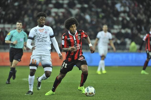 dante (ogcnice) - Isaac Mbenza (montpellier) - Fussball Frankreich, Ligue 1, OGC Nice vs. Montpellier HSC - 24 02 2017 NorbertScanella Panoramic 