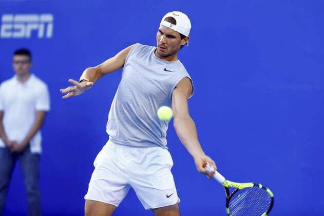 Spanish tennis player Rafael Nadal takes part in a trainning session with his countryman Feliciano Lopez in the central court before his participation in the Abierto Mexicano Telcel tennis tournament, in Acapulco, Mexico, 24 February 2017. The tennis tournament runs from 27 February to 04 March 2017. Spanish tennis player Rafael Nadal trainning session !ACHTUNG: NUR REDAKTIONELLE NUTZUNG!  Copyright: xCeciliaxCaslaxUrteagax 20170225-636236096143290662