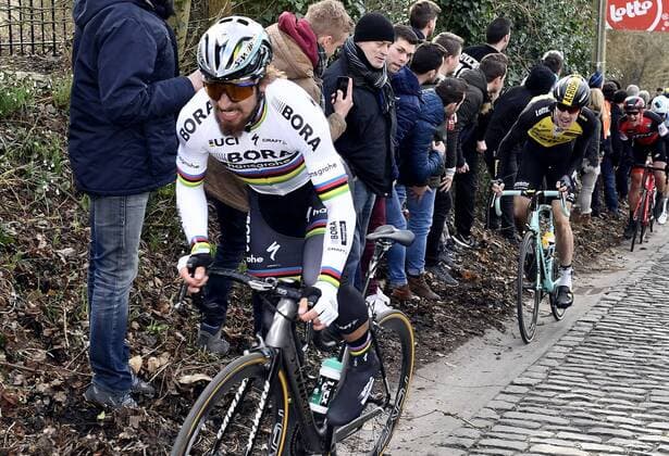 Bilder des Tages - SPORT Slovakian Peter Sagan of Bora-Hansgrohe pictured in action during the 72nd edition of Omloop Het Nieuwsblad , the first cycling race of the season in Belgium, Saturday 25 February 2017, 198,3 km from Merelbeke to Merelbeke. ERICxLALMAND  x05054524x