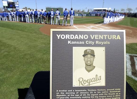 February 25, 2017 - Surprise, AZ, USA - A moment of silence in honor of Kansas City Royals pitcher Yordano Ventura, who died during the off season in a car crash, as the Royals defeated the Texas Rangers, 7-5, in a spring training game in Surprise, Ariz., on Saturday, Feb. 25, 2017. Texas Rangers spring training - ZUMAm67_ 20170225_zaf_m67_073 Copyright: xMaxxFaulknerx
