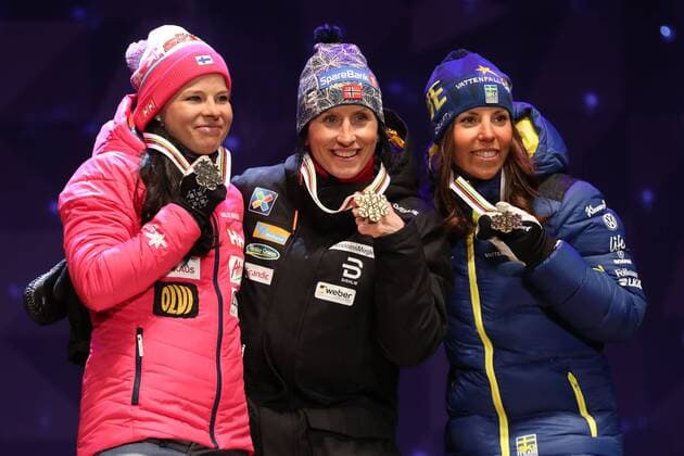NORDIC SKIING - FIS WC Lahti 2017 LAHTI,FINLAND,25.FEB.17 - NORDIC SKIING, Ski jumping Skispringen Ski nordisch - FIS Nordic World Ski Championships, 7,5+7,5km Skiathlon, ladies, award ceremony. Image shows Krista Parmakoski (FIN), Marit Bjoergen (NOR) and Charlotte Kalla (SWE). Keywords: medal. GEPAxpictures xDanielxGoetzhaber