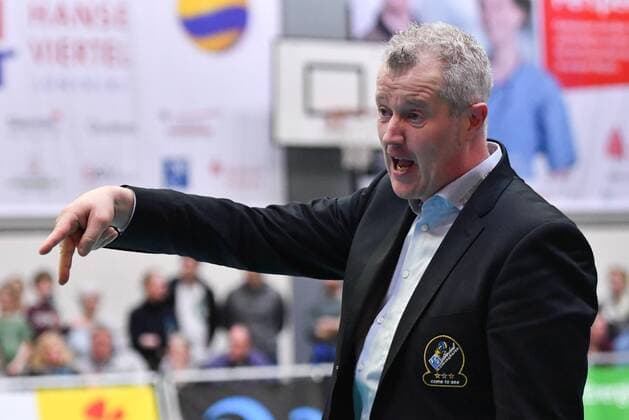 GER,VBL, SVG Lueneburg vs VFB Friedrichshafen 25.02.2017, Gellersenhalle, Lueneburg, GER, VBL, SVG Lueneburg vs VFB Friedrichshafen, im Bild Trainer Vital Heynen (Friedruchshafen) nordphoto xWitke