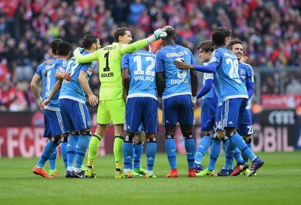 Fussball 1. Bundesliga Saison 2016 2017 22. Spieltag FC Bayern Muenchen - Hamburger SV 25.02.2017 HSV Teamkreis vor dem Spiel 