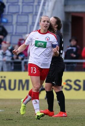 v.li.: Lia Wälti (1. FFC Turbine Potsdam) mit Torjubel, celebrate the goal, goal celebration, Jubel über das Tor zum 1:1, Tanja Pawollek (1. FFC Frankfurt), Fussball, Allianz Frauen-Bundesliga, 1. FFC Frankfurt - 1. FFC Turbine Potsdam, xfsx