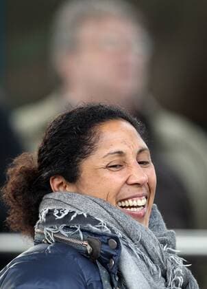 v.li.: Nationaltrainerin Steffi Jones (Deutschland, Deutscher Fussball Bund, DFB, Trainerin) Portrait, Porträt lacht, Lächeln, Freude , Fussball, Allianz Frauen-Bundesliga, 1. FFC Frankfurt - 1. FFC Turbine Potsdam, xmrx