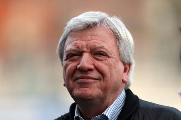 v.li.: Volker Bouffier (Ministerpräsident vom Land Hessen) Portrait, Porträt , Fussball, Allianz Frauen-Bundesliga, 1. FFC Frankfurt - 1. FFC Turbine Potsdam, xmrx