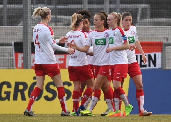 26.02.2017, xblx, Fussball 1.Bundesliga Damen, 1.FFC Frankfurt - Turbine Potsdam, emspor v.l. Lia Waelti (Turbine Potsdam), Goal scored, Tor zum 1:1, celebrate the goal, Torjubel Frankfurt am Main