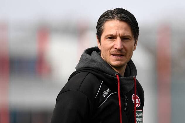 v. li.: Trainer Alexander Bugera (Kaiserslautern), Einzelbild, Aktion, Action Porträt, Portrait, Fussball, B-Junioren Bundesliga Süd Südwest, FC Bayern München - 1. FC Kaiserslautern, xslx