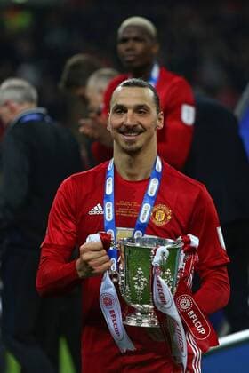 Football - 2017 League EFL Cup Final - Southampton vs. Manchester United ManU Zlatan Ibrahimovic of Manchester United with the EFL trophy after his man of the match performance at Wembley Stadium COLORSPORT SHAUN BOGGUST 