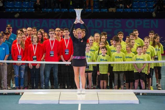 (170227) -- BUDAPEST, Feb. 27, 2017 -- Hungary s Timea Babos holds up the trophy during the awards ceremony after winning the singles final against Lucie Safarova of the Czech Republic at the WTA Tennis Damen Hungarian Ladies Open tennis competition in Budapest, Hungary on February 26, 2017. Timea Babos won 2-1. ) (SP)HUNGARY-BUDAPEST-TENNIS-WTA-HUNGARIAN LADIES OPEN AttilaxVolgyi 