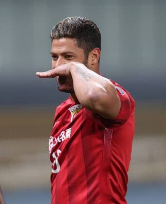 (170228) -- SHANGHAI, Feb. 28, 2017 -- Hulk of China s Shanghai SIPG FC celebrates scoring during the AFC Champions League Group F match againt Australia s Western Sydney Wanderers at Shanghai Stadium in Shanghai, east China, Feb. 28, 2017. ) (wll) (SP)CHINA-SHANGHAI-SOCCER-AFC CHAMPIONS LEAGUE-SHANGHAI SIPG FC VS WESTERN SYDNEY WANDERERS(CN) DingxTing 
