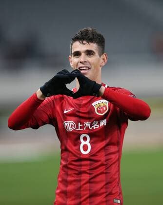 (170228) -- SHANGHAI, Feb. 28, 2017 -- Oscar of China s Shanghai SIPG FC celebrates scoring during the AFC Champions League Group F match againt Australia s Western Sydney Wanderers at Shanghai Stadium in Shanghai, east China, Feb. 28, 2017. ) (wll) (SP)CHINA-SHANGHAI-SOCCER-AFC CHAMPIONS LEAGUE-SHANGHAI SIPG FC VS WESTERN SYDNEY WANDERERS(CN) DingxTing 