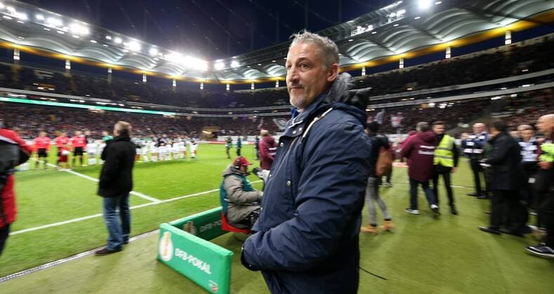 DFB-Pokal Viertelfinale: Eintracht Frankfurt - Arminia Bielefeld am 28.02.2017 in der Commerzbank Arena Frankfurt Main, Saison 2016 17, xmdx, Jürgen KRAMNY (Trainer, Arminia Bielefeld) Eintracht Frankfurt - Arminia Bielefeld