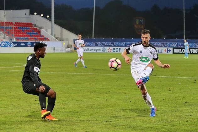 Cheick Doumbia (CA Bastia) vs Pablo Martinez (SCO Angers) FOOTBALL : CA Bastia vs SCO Angers - 1 8eme de finale coupe de France - 28 02 2017 GerardPierlovisi Panoramic 