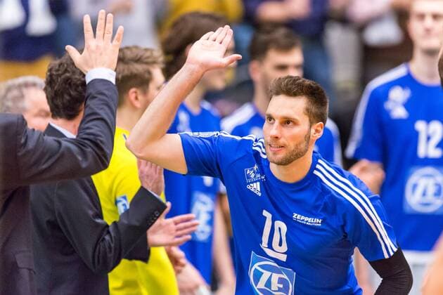 Volleyball Champions League 4th round: VfB Friedrichshafen vs Paris Volley, 01.03.2017 Simon TISCHER (VfB Friedrichshafen, 10) Volleyball Champions League 4th round: VfB Friedrichshafen vs Paris Volley am 01.03.2017 in der ZF Arena, Friedrichshafen, Germany xUSx