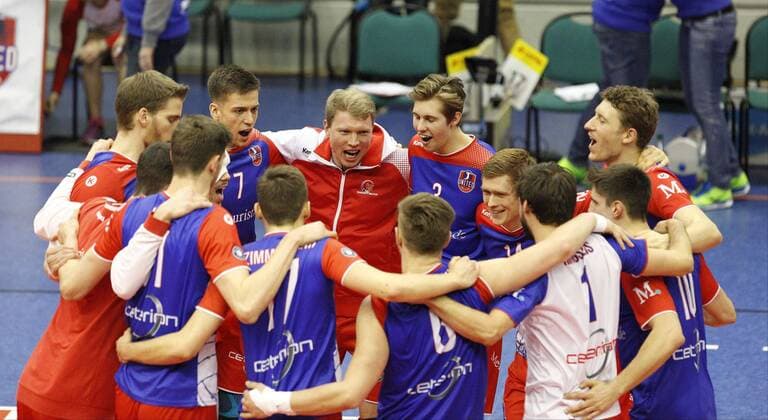 Deutschland - Rüsselsheim am Main - 02.03.2017 Volleyball - Hessen - CEV Champions League - Herren Saison 2016 2017 United Volleys Rheinmain (blau) - Lindemans Aalst (ws) v.l. Jubel bei den United Volleys Rheinmain United Volleys Rheinmain - Lindemans Aalst