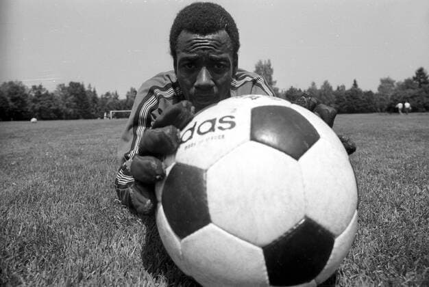 WM 1974, Nationalmannschaft Haiti in der Sportschule Grünwald, Torwart Ewilner Piquant