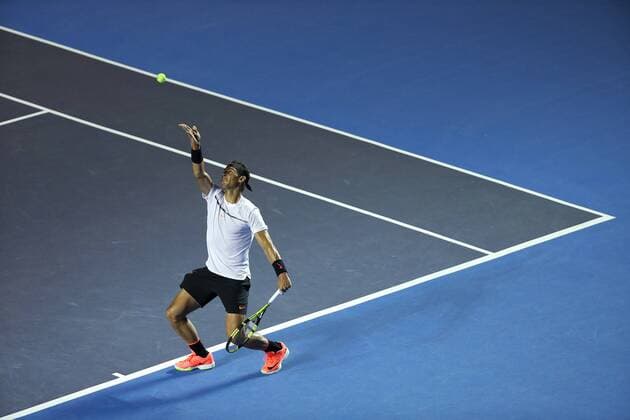 Spanish tennis player Rafael Nadal serves the ball to Croatian Marin Cilic during their Mexico Tennis Open semifinal match in Acapulco, Guerrero, Mexico, 03 March 2017. MEXICO TENNIS OPEN SEMIFINALS !ACHTUNG: NUR REDAKTIONELLE NUTZUNG!  Copyright: xJosexMendezx MEX010 20170304-636241932639774315