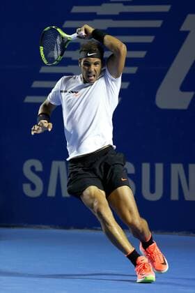 Spanish tennis player Rafael Nadal returns the ball to Croatian Marin Cilic during their Mexico Tennis Open semifinal match in Acapulco, Guerrero, Mexico, 03 March 2017. MEXICO TENNIS OPEN SEMIFINALS !ACHTUNG: NUR REDAKTIONELLE NUTZUNG!  Copyright: xJosexMendezx MEX010 20170304-636241977118233983