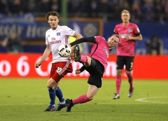 Foto : Ondrej Duda ( Hertha ) gegen Albin Ekdal , links Fussball 1. Bundesliga , am So. 05.03.2017 HSV - Hertha BSC 1 - 0