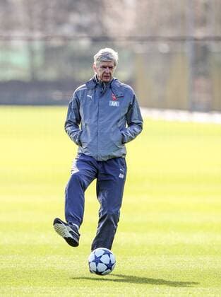 Themen der Woche - SPORT Bilder des Tages - SPORT Arsenal s Arsene Wenger during training at London Colney, London. Picture date March 6th, 2017 Pic David Klein Sportimage EDITORIAL USE ONLY. No use with unauthorised audio, video, data, fixture lists, club league logos or live services. Online in-match use limited to 120 images, no video emulation. No use in betting, games or single club league player publications.