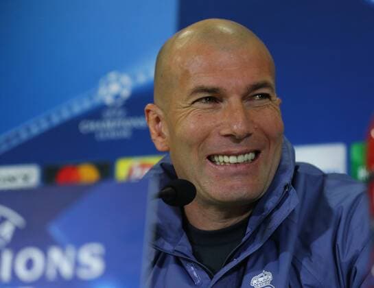 Bilder des Tages - SPORT Zinedine Zidane Real Madrid Napoli 06-03-2017 Stadio San Paolo Football Calcio UEFA Champions League 2016 2017 Achtelfinale, Rückspiel - Round of 16, 2st leg SSC Napoli - Real Madrid cesarexpurini