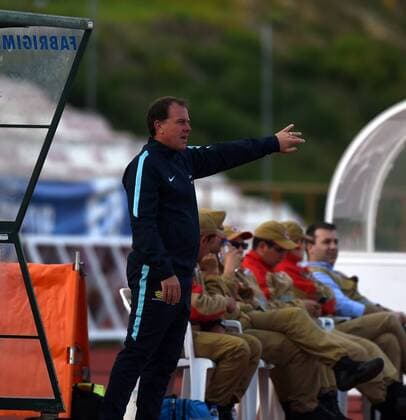 ALBUFEIRA, March 6, 2017 -- Alen Stajcic, head coach of Australia, gestures during the last round of Group C match between China and Australia at the Algarve Cup 2017 women s soccer tournament in Albufeira, Portugal on March 6, 2017. China lost 1-2. )(wll) (SP)PORTUGAL-ALBUFEIRA-SOCCER-ALGARVE CUP-CHN VS AUS ZhangxLiyun 