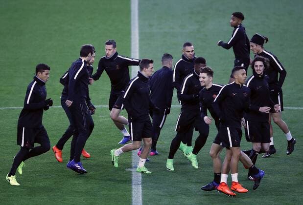 Fußball, CL, Paris St. Germain Training Paris Saint Germain s players during the training of the team held at Camp Nou stadium in Barcelona, northeastern Spain, 07 March 2017. FC Barcelona Barca will face PSG in a UEFA Champions League round of 16 second leg match at the Camp Nou stadium on 08 May. TRAINING OF PARIS SAINT GERMAIN !ACHTUNG: NUR REDAKTIONELLE NUTZUNG!  Copyright: xALBERTOxESTEVEZx 20170307-636245116239309571