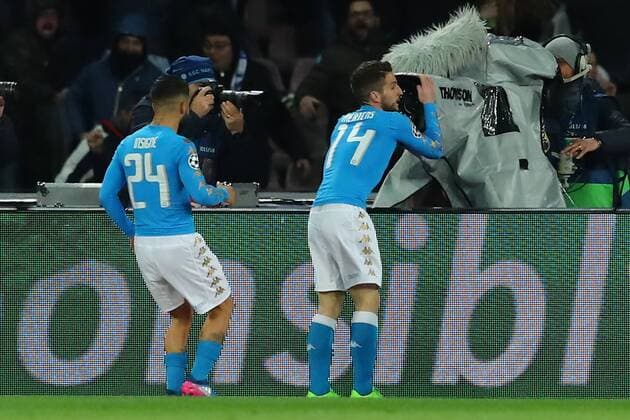 Fußball, CL, SSC Neapel - Real Madrid Esultanza dopo il gol di Dries Mertens Napoli goal celebration, Lorenzo Insigne Napoli Napoli 07-03-2017 Stadio San Paolo Football Calcio UEFA Champions League 2016 2017 Round of 16, 2st leg SSC Napoli - Real Madrid cesarexpurini