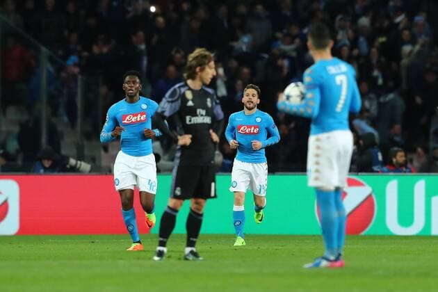 Fußball, CL, SSC Neapel - Real Madrid Esultanza dopo il gol di Dries Mertens Napoli goal celebration, Napoli 07-03-2017 Stadio San Paolo Football Calcio UEFA Champions League 2016 2017 Round of 16, 2st leg SSC Napoli - Real Madrid cesarexpurini