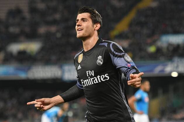 Fußball, CL, SSC Neapel - Real Madrid Alvaro Morata Real 1-3 Goal celebration Napoli 07-03-2017 Stadio San Paolo Uefa Champions League 2016 2017 Round of 16 SSC Napoli vs. Real Madrid AndreaxStaccioli