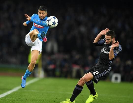 (170308) -- NAPLES, March 8, 2017 -- Napoli s Lorenzo Insigne(L) competes with Real Madrid s Dani Carvajal during the Champions League round of 16, second leg match between Napoli and Real Madrid in Naples, Italy, Mar. 7, 2017. Real Madrid won 3-1. ) (SP)ITALY-NAPLES-SOCCER-UEFA-UCL-REAL MADRID VS NAPOLI AlbertoxLingria 