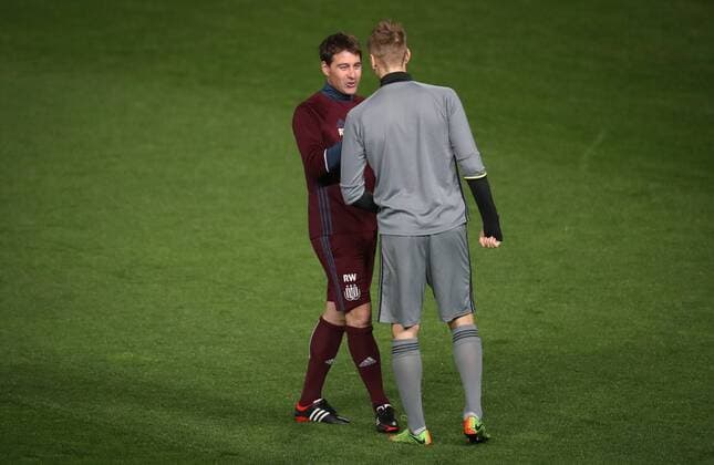 Anderlecht s Lukasz Teodorczyk and Anderlecht s head coach Rene Weiler pictured during a training session of Belgian soccer team RSC Anderlecht in Nicosie, Cyprus, Wednesday 08 March 2017. Tomorrow Anderlecht is playing 1 8 final first leg game of the Europa League competition against Cyprus team Apoel Nicosie. VIRGINIExLEFOUR  x05060908x
