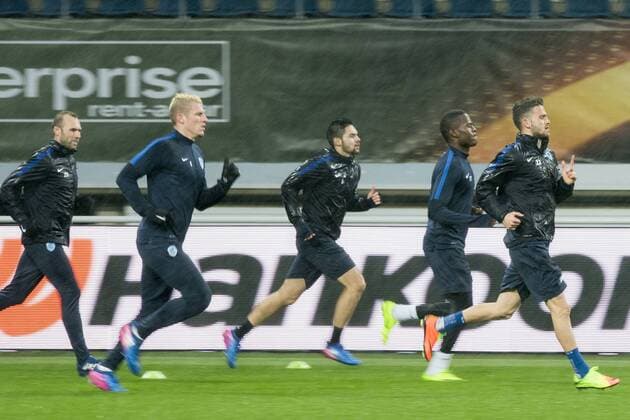 Genk s Thomas Buffel, Genk s Sebastien Dewaest, Genk s Sandy Walsh, Genk s Mwbana Ally Samatta and Genk s Siebe Schrijvers pictured in action during a training session of Belgian soccer team KRC Genk, Wednesday 08 March 2017, in Gent. Tomorrow Gent is playing a first-leg game of 1 8 finals of the Europa League competition against Belgian club KRC Genk. JASPERxJACOBS  x05060910x