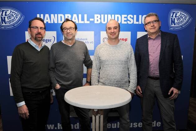 li. Martin Müller (Geschäftsführer des TV Neuhausen) mi.Volker Fleischmann (Vorstand des TV Neuhausen e.V)mi. Alexander Job (Neuer Trainer des TV Neuhausen) re.Thomas Meier (Vorstand TV Neuhausen e.V) TV Neuhausen,Handball,Maenner,2.Bundesliga,19.02.2017, Foto:TBaur Eibner Neuhausen Copyright: xEibner-Pressefotox EP_toba