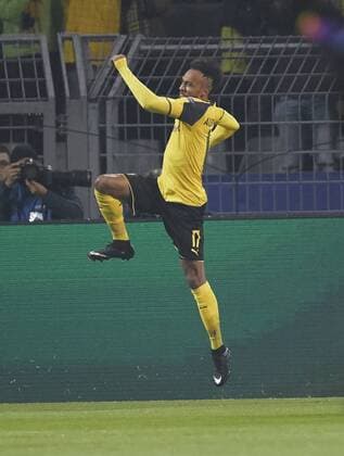 Pierre-Emerick Aubameyang , BVB 17 Torschuss, schiesst das Tor zum 1-0 Torjubel, Jubel nach dem Tor BORUSSIA DORTMUND - BENFICA LISSABON Fussball UEFA Champions League, Achtelfinale Gruppenphase,in Dortmund, 08.03.2017 CL Saison 2016 2017, BVB