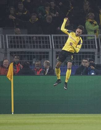 Pierre-Emerick Aubameyang , BVB 17 Torschuss, schiesst das Tor zum 1-0 Torjubel, Jubel nach dem Tor BORUSSIA DORTMUND - BENFICA LISSABON Fussball UEFA Champions League, Achtelfinale Gruppenphase,in Dortmund, 08.03.2017 CL Saison 2016 2017, BVB