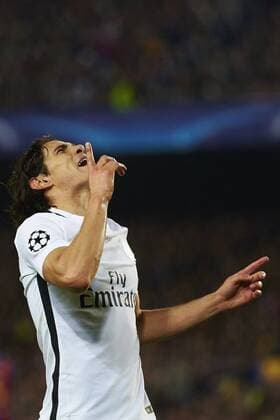 Bilder des Tages - SPORT Paris Saint-Germain s Uruguayan striker Edinson Cavani (L) jubilates a goal against FC Barcelona Barca during the UEFA Champions league second leg round of 16 match between FC Barcelona and Paris Saint-Germain at Camp Nou stadium in Barcelona, Catalonia, Spain, 08 March 2017. FC BARCELONA VS. PARIS SAINT-GERMAIN !ACHTUNG: NUR REDAKTIONELLE NUTZUNG!  Copyright: xAlejandroxGarciax BCN001 20170308-636246090005925471